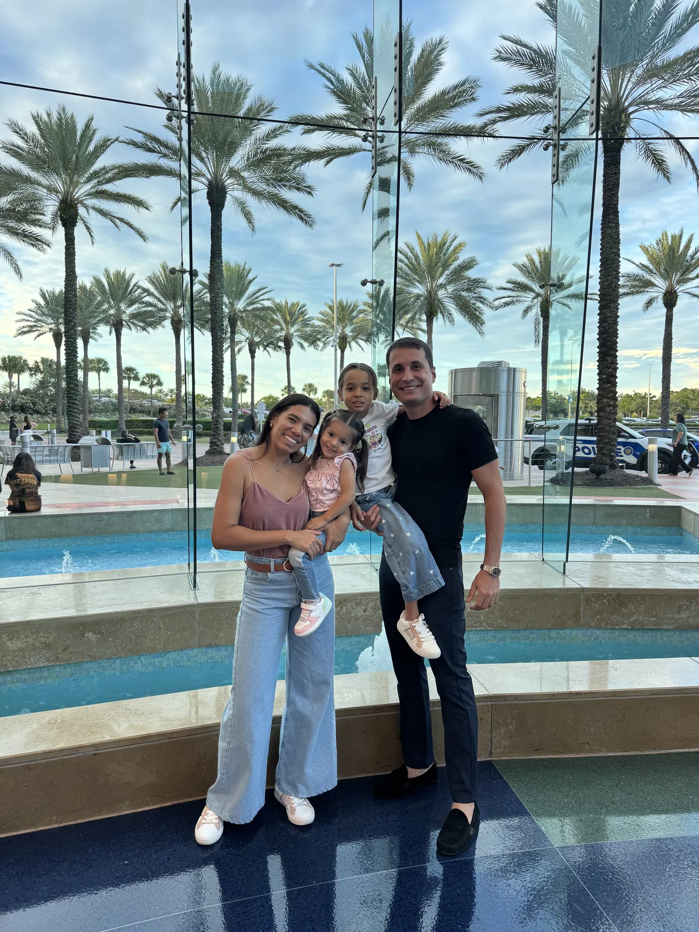 Fernando com família nas palmeiras